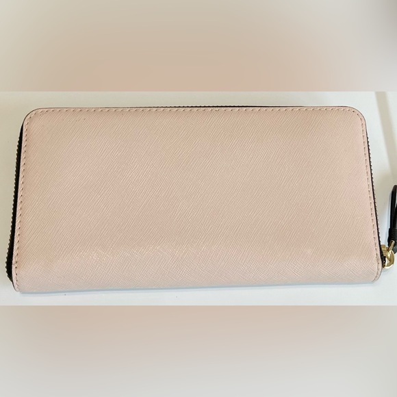 Kate Spade Staci Large Colorblock Continental Wallet. - Picture 3 of 3